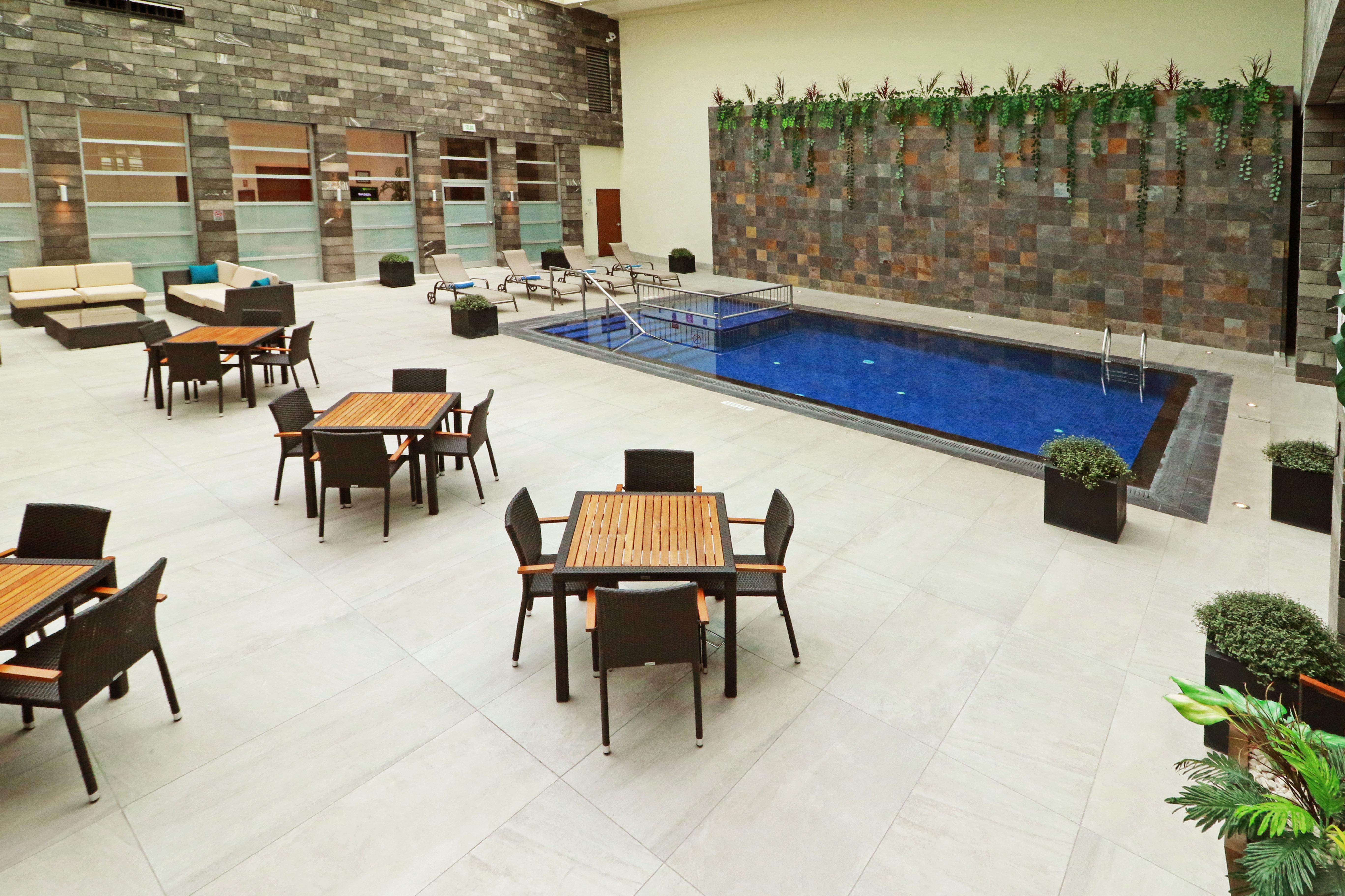 Holiday Inn & Suites Plaza Mayor By Ihg Λεόν Εξωτερικό φωτογραφία