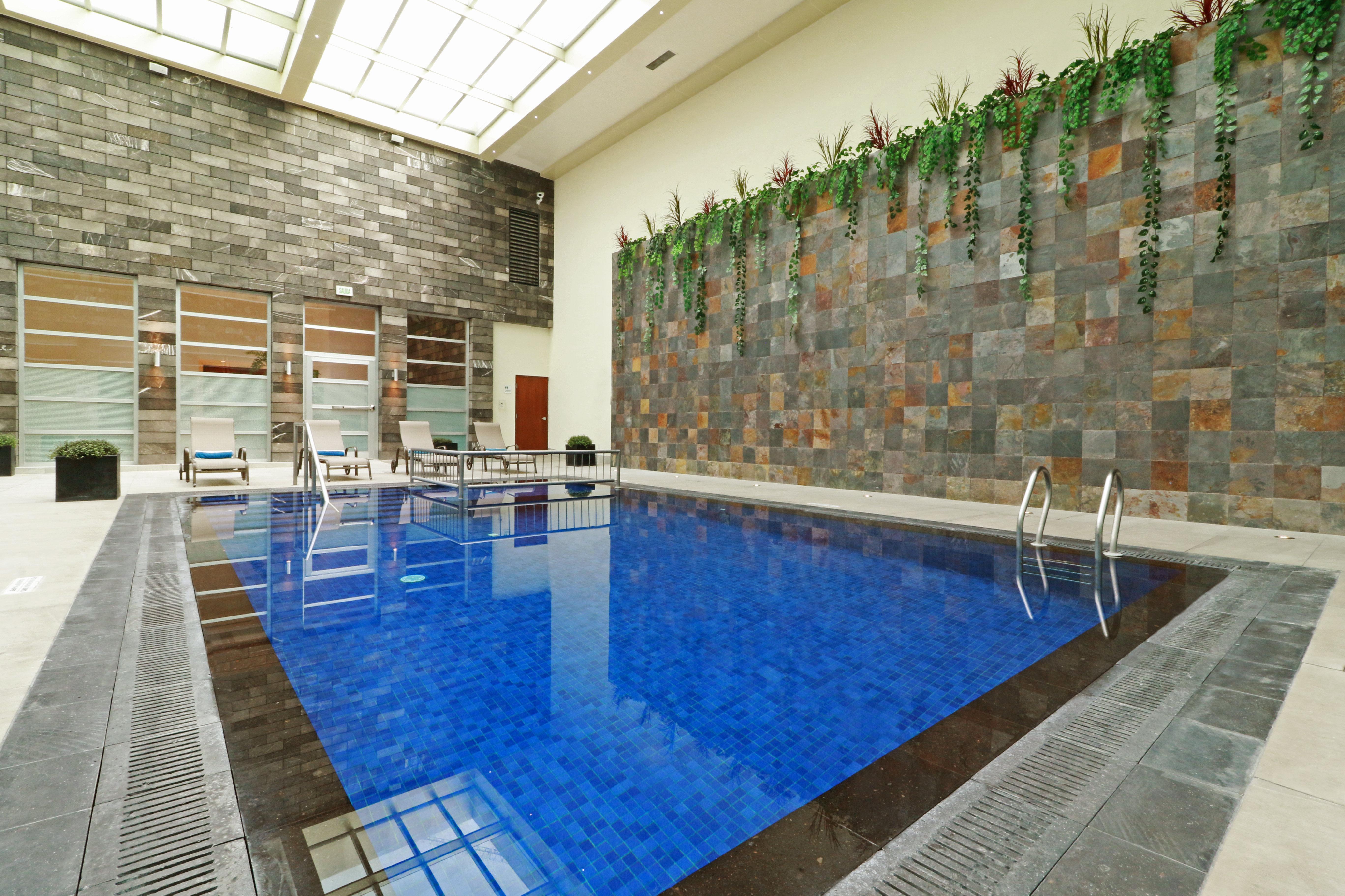Holiday Inn & Suites Plaza Mayor By Ihg Λεόν Εξωτερικό φωτογραφία