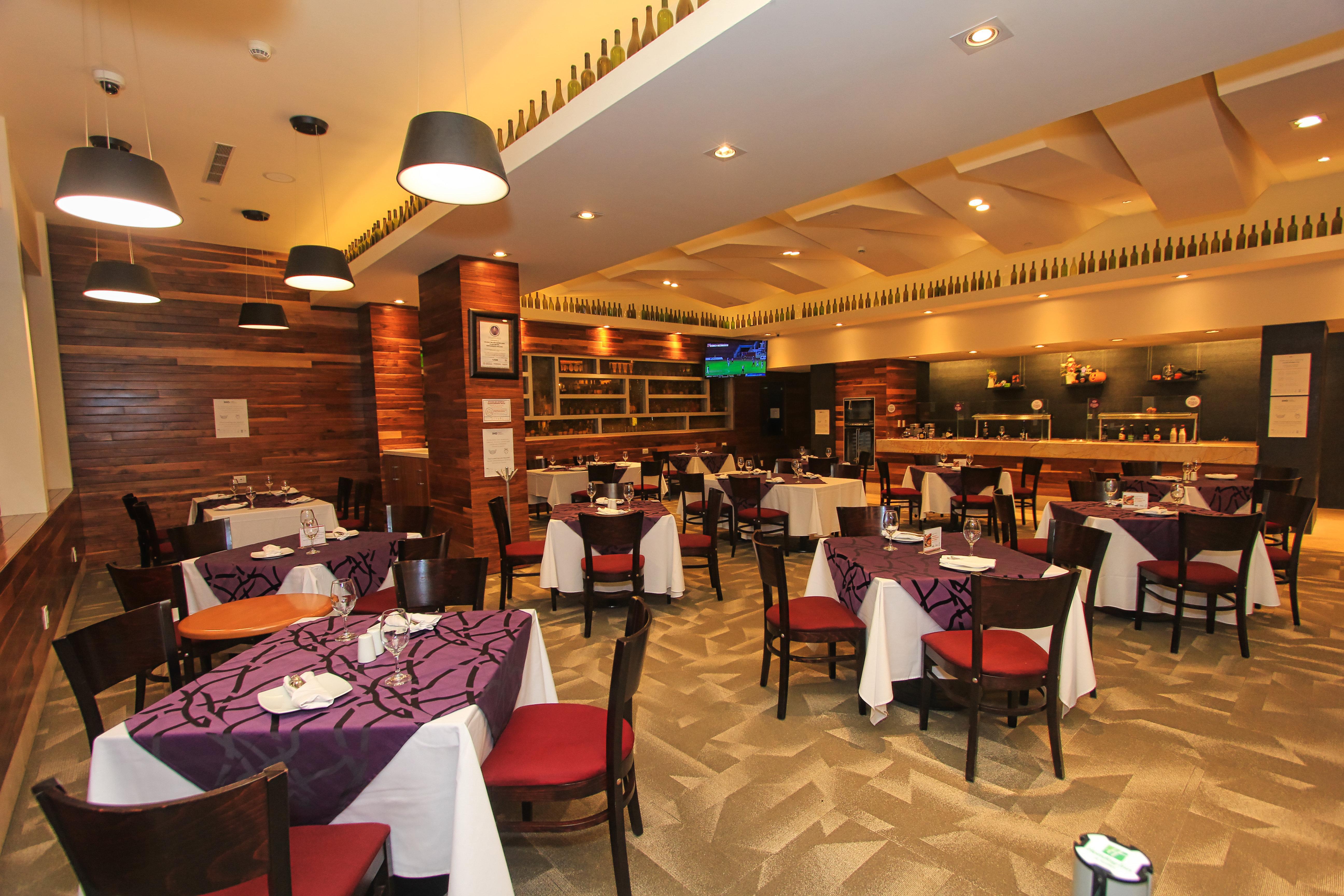 Holiday Inn & Suites Plaza Mayor By Ihg Λεόν Εξωτερικό φωτογραφία