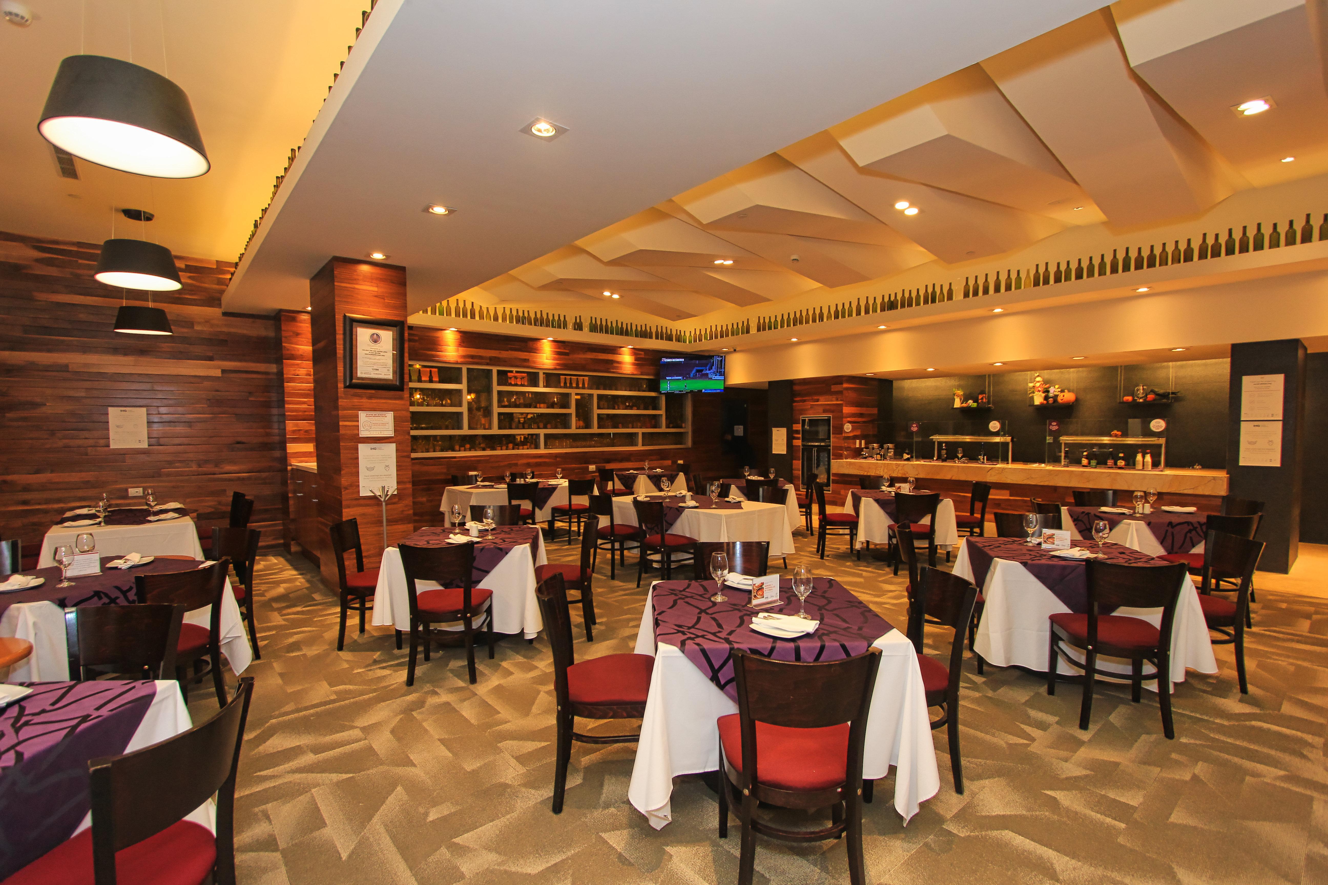 Holiday Inn & Suites Plaza Mayor By Ihg Λεόν Εξωτερικό φωτογραφία
