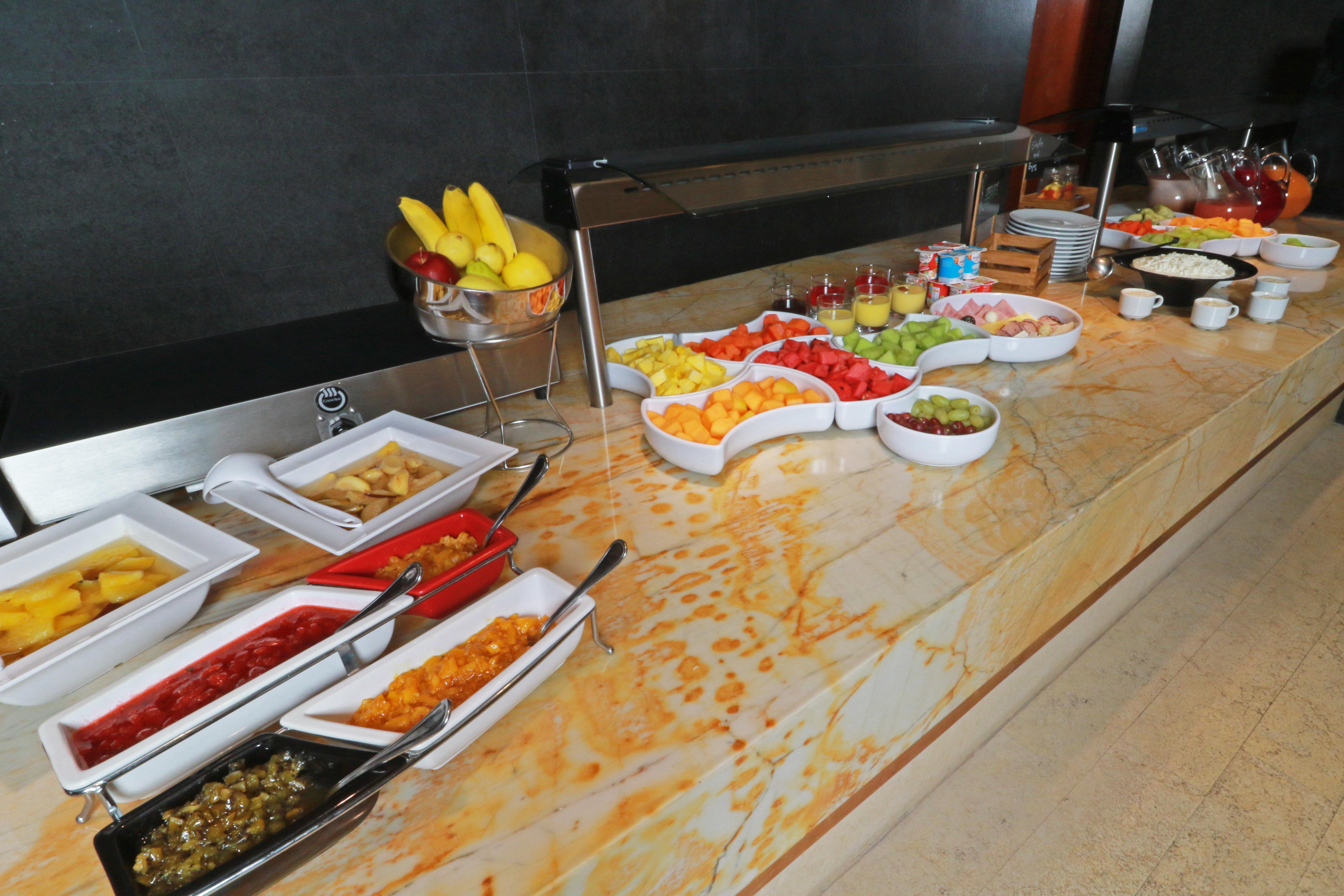 Holiday Inn & Suites Plaza Mayor By Ihg Λεόν Εξωτερικό φωτογραφία