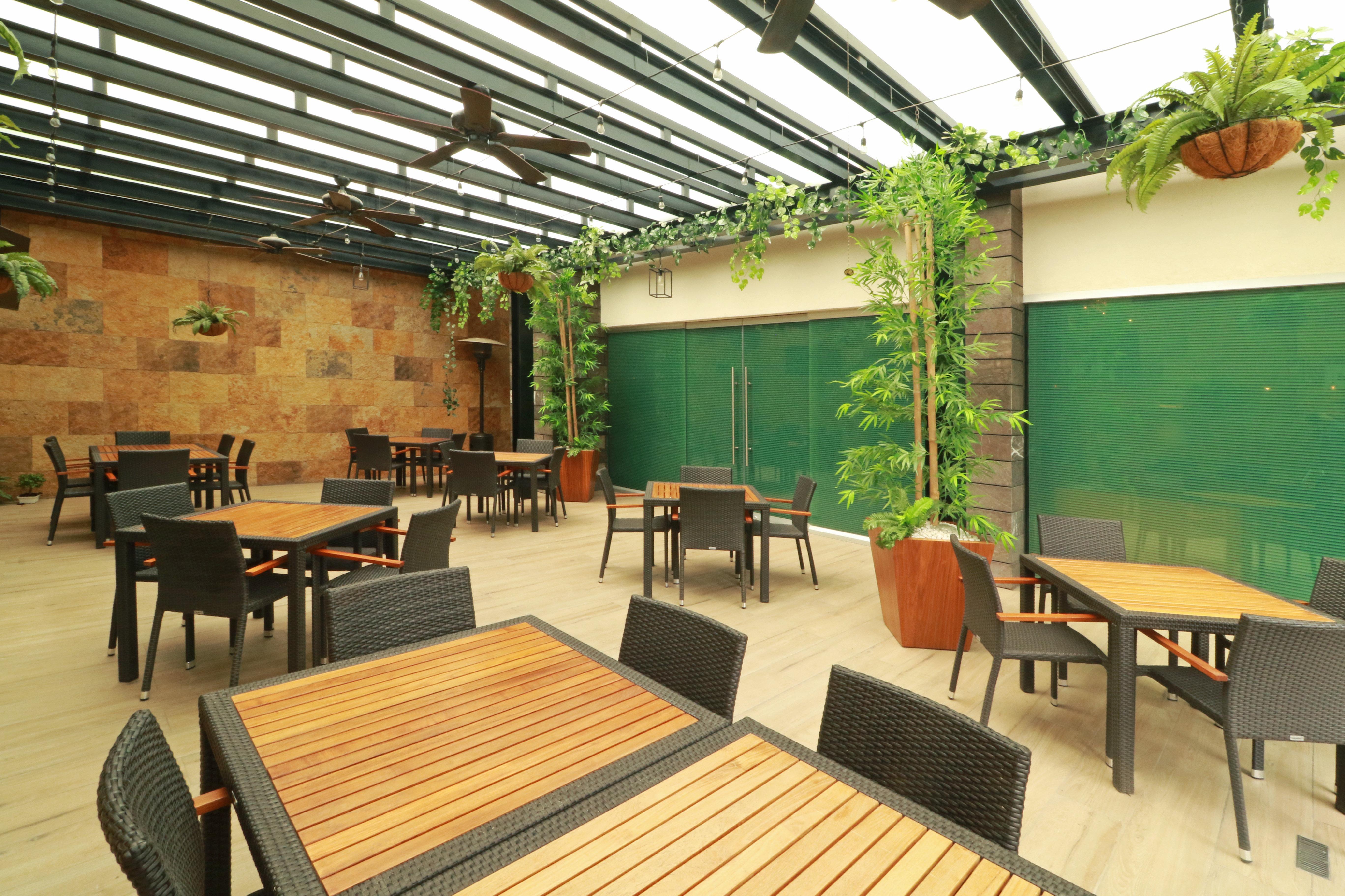 Holiday Inn & Suites Plaza Mayor By Ihg Λεόν Εξωτερικό φωτογραφία